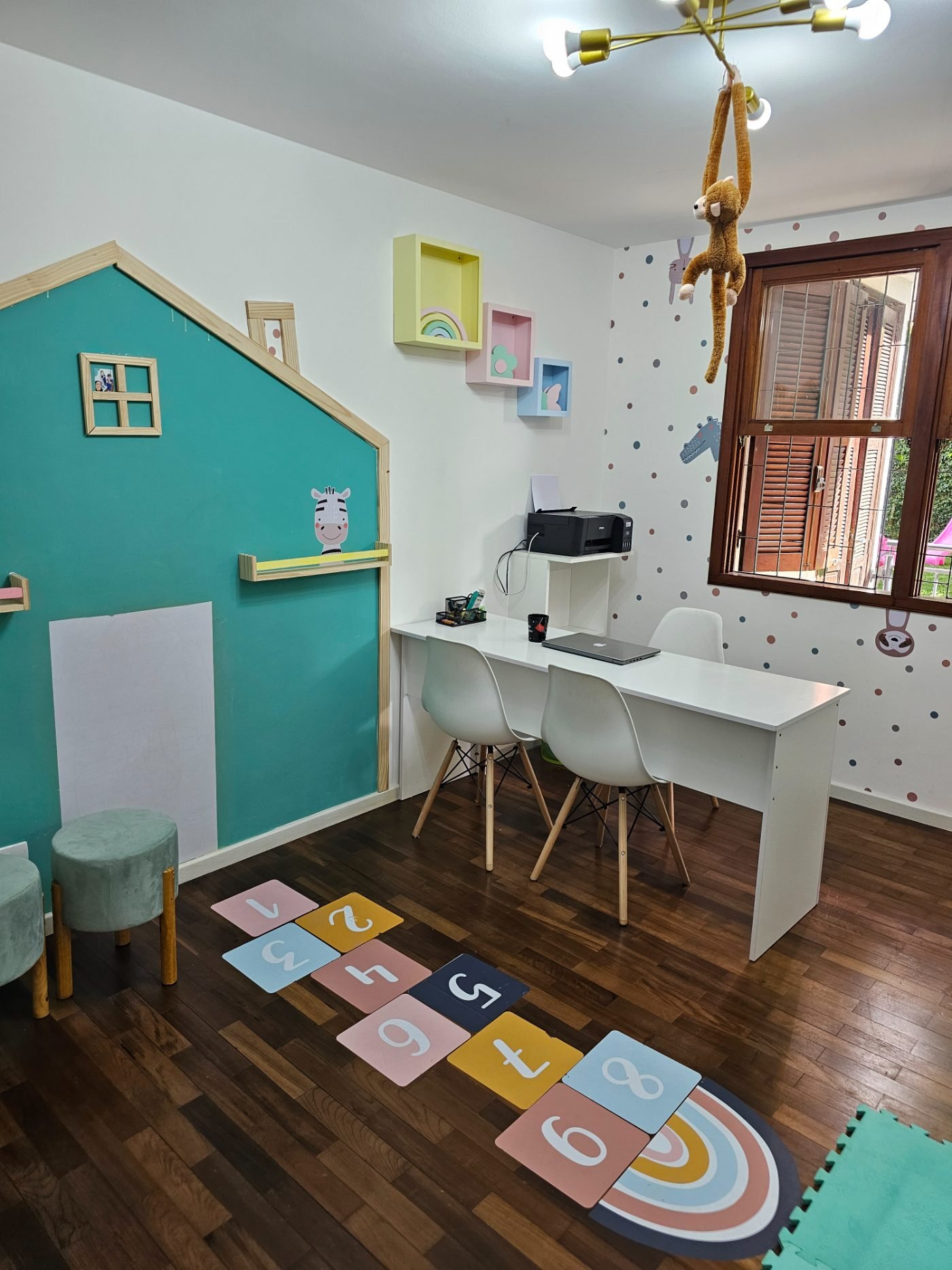 Sala da Eliz, casinha temática